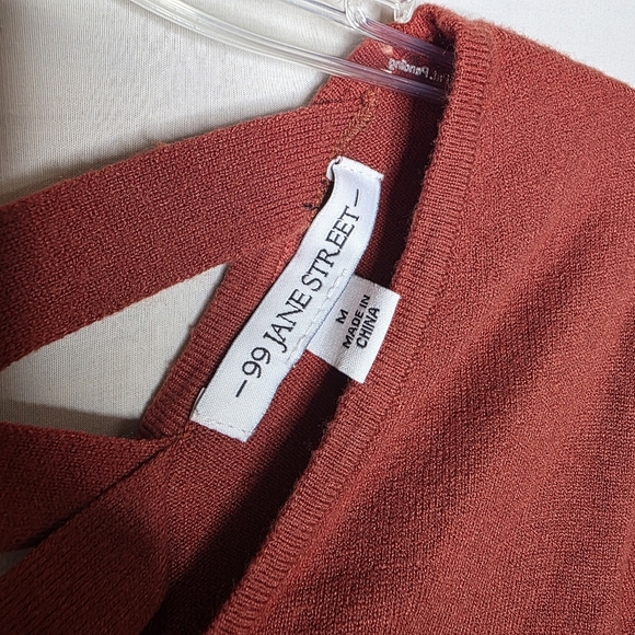 99 Jane Street Womens Burnt Orange Sweater Open Back Size Medium - Picture 8 of 8